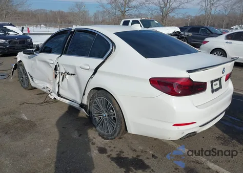 2019 BMW 540I xDrive z USA, uszkodzony, nr VIN WBAJE7C57KWW18242